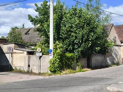 GRÜN, RUHIG UND IDYLLISCH - MIT ALTBESTAND