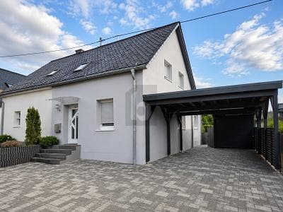 ZUHAUSE MIT CHARAKTER