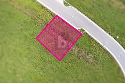 IHR ZUHAUSE IM GRÜNEN VOLL ERSCHLOSSEN V