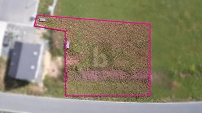 IHR ZUHAUSE IM GRÜNEN VOLL ERSCHLOSSEN XII