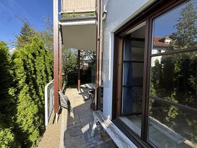 ERBPACHT BIS 2087: ZENTRAL MIT TERRASSE IN SEENÄHE