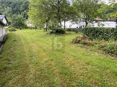 IDYLLISCH, RUHIG, DER PLATZ FÜR IHRE ZUHAUSE