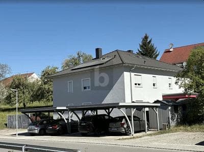 MODERNES WOHNGLÜCK MIT GARTEN UND TERRASSE
