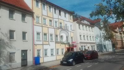 WOHNEN U. GASTRONOMIE IM ZENTRUM