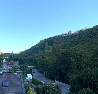 VERMIETET MIT SCHLOSSBLICK