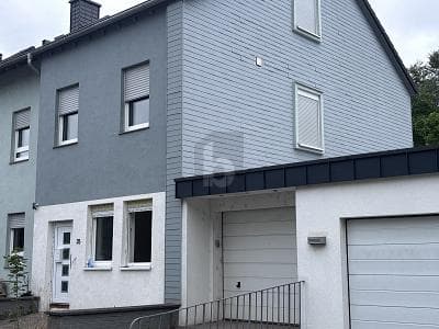 CHARME, LAGE, GARTEN, 2 EBENEN, STELLPLATZ