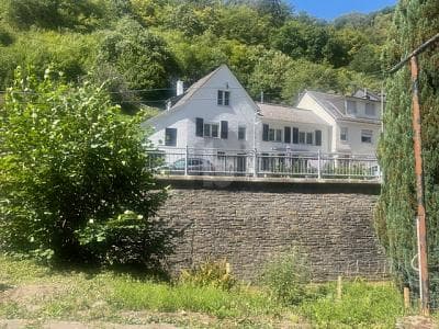 XXL-GARTEN UND VIEL RAUM ZUM LEBEN