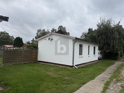 URLAUBSIDYLL FÜR GOLFER, REITER UND BOOTSFREUNDE