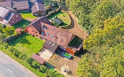 PLATZ FÜR TRÄUME: ANWESEN MIT 3 EINHEITEN