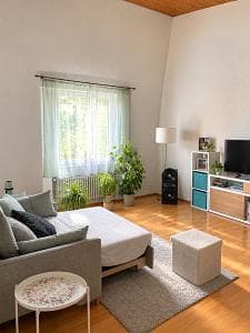 VERMIETET MIT BALKON IN ZENTRALER LAGE