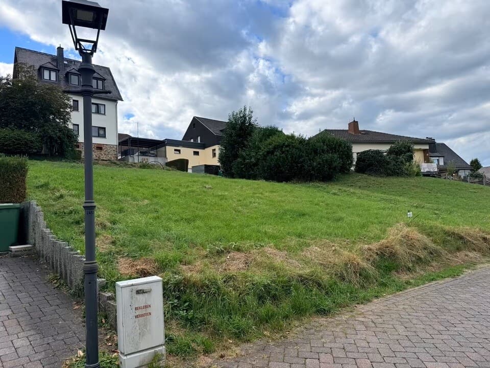 Voll erschlossenes Baugrundstück in Eitelborn – 601 m², sofort bebaubar in ruhiger Wohnlage naturnah