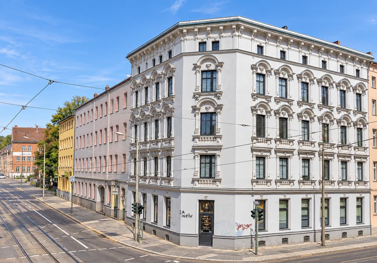 Helle 2-Zimmer-Wohnung mit Einbauküche