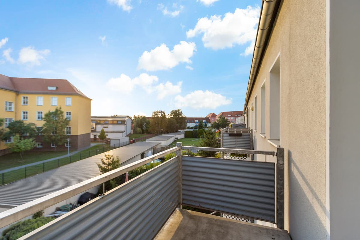 2 Geräumige 3-Raumwohnung mit Balkon in der John-Schehr-Str.10 (EG) und John-Schehr-Str. 8 (2.OG)
