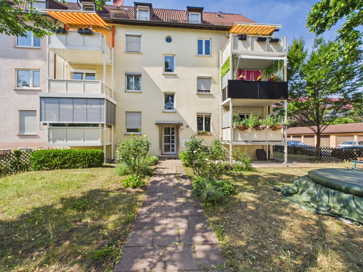 Sofort frei! Ruhige Lage, niedriges Hausgeld. 3 Zimmer, Gemeinschaftsgarten, viel Abstellfläche