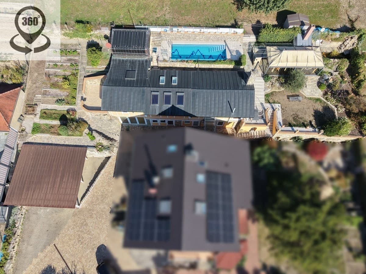 Provisionsfrei - Großes Baugrundstück mit mediterranem Nebengebäude in Bruchsal, OT Helmsheim!