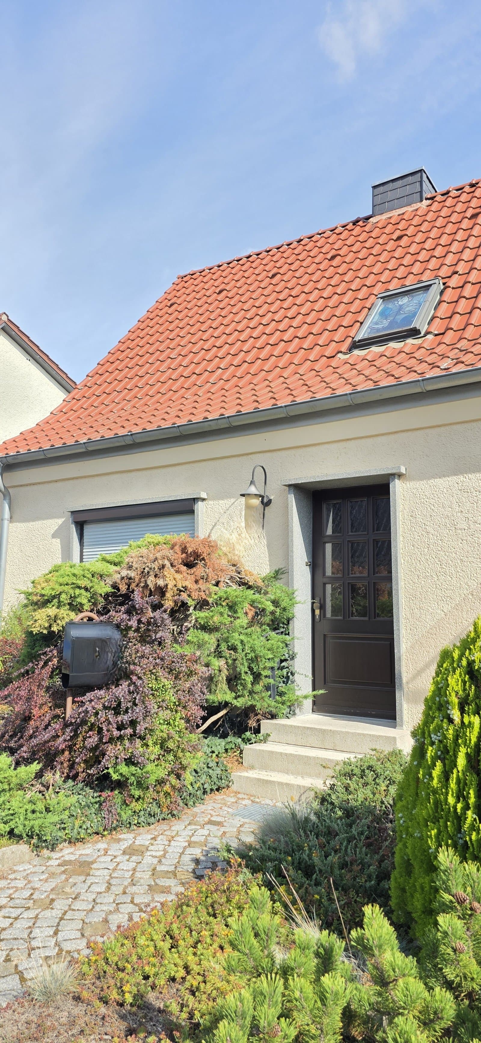 Ihr Zuhause mit Herz - Doppelhaushälfte in Roßlau mit Gartenidylle und Garage