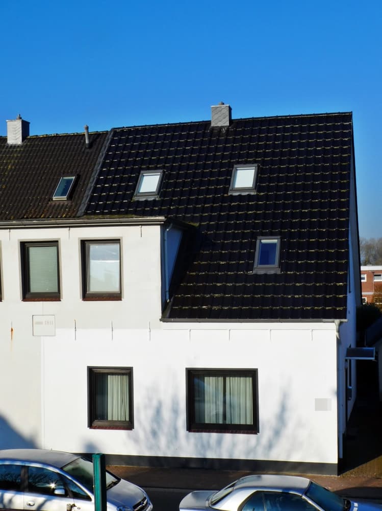 WG-Zimmer in Doppelhaushälfte nahe Fachhochschule + Maritimen Kompetenzzentrum!!