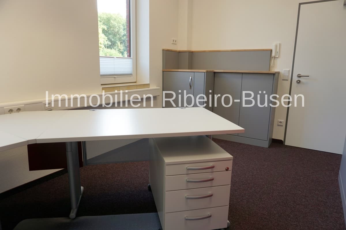 Rundum-Sorglos-Paket: modernes Büro in dynamischem Gewerbepark zu vermieten