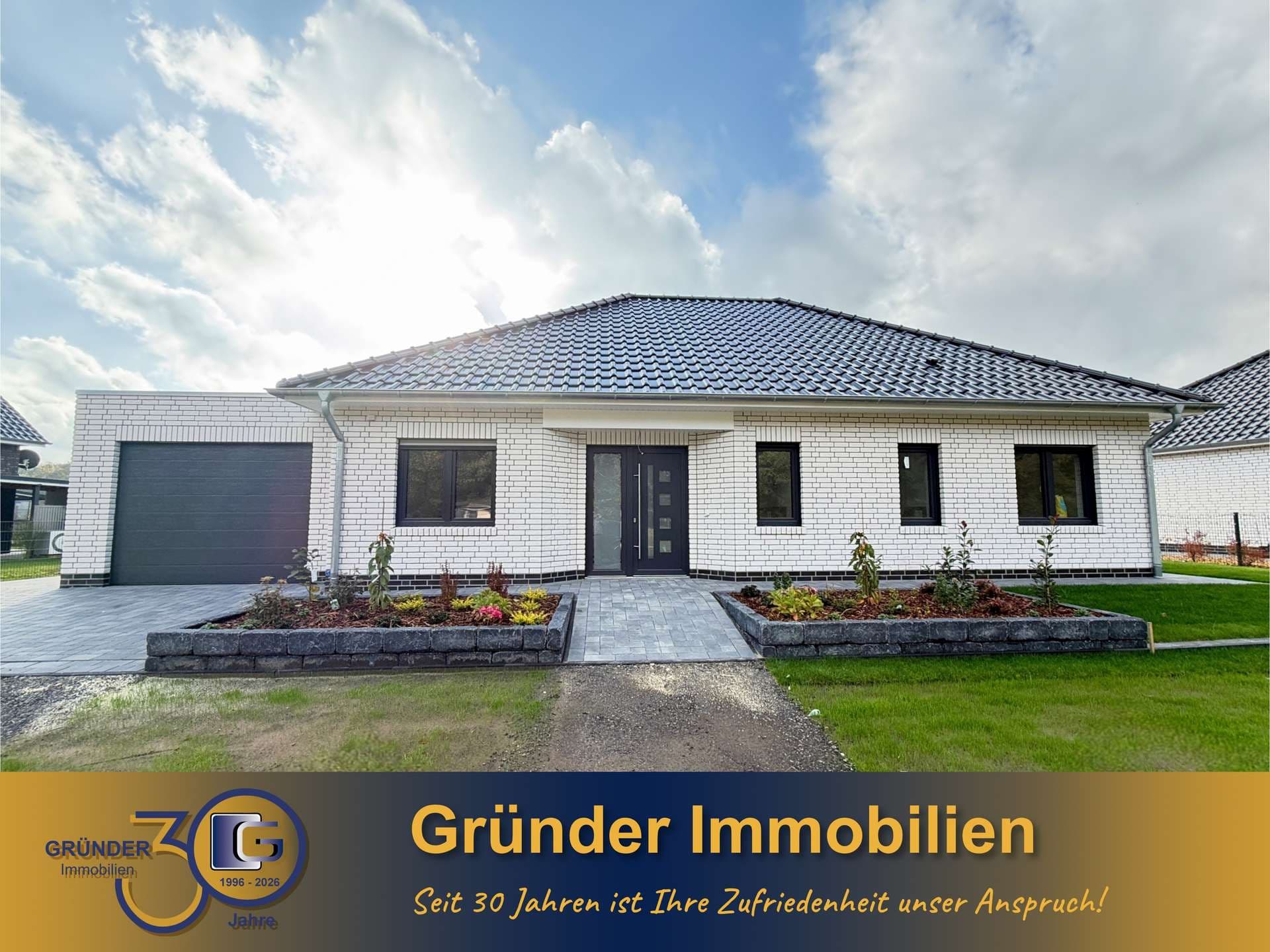 Käufer Provisionsfrei! Wohnen wie im Urlaub – Ihr neuer KfW-55-Bungalow mit Seeblick!