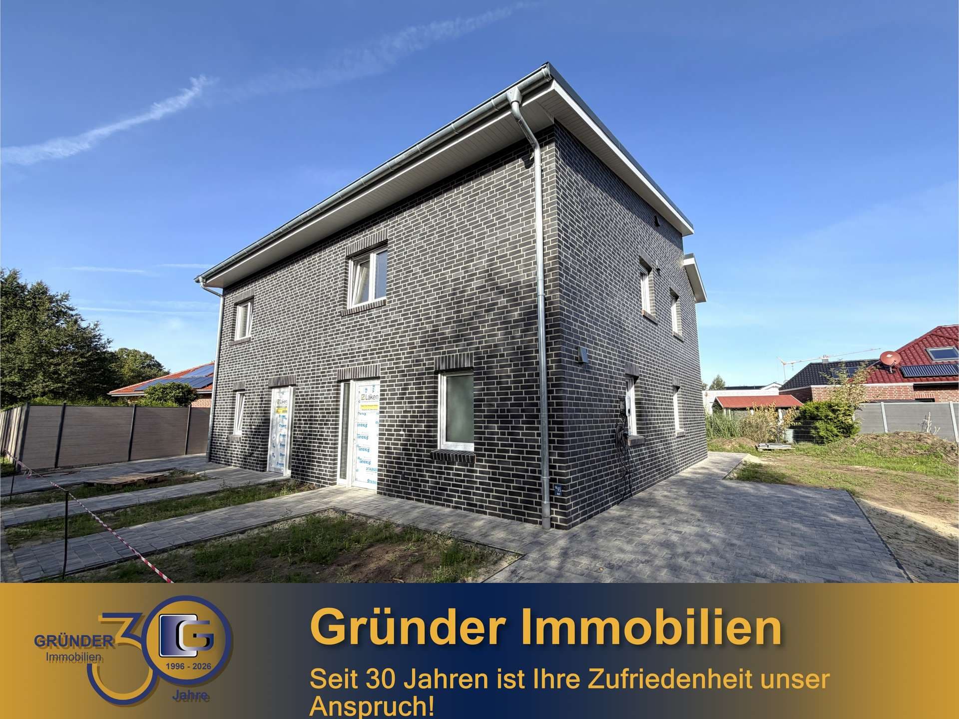Moderne Doppelhaushälfte mit Garten und Carport zu vermieten!