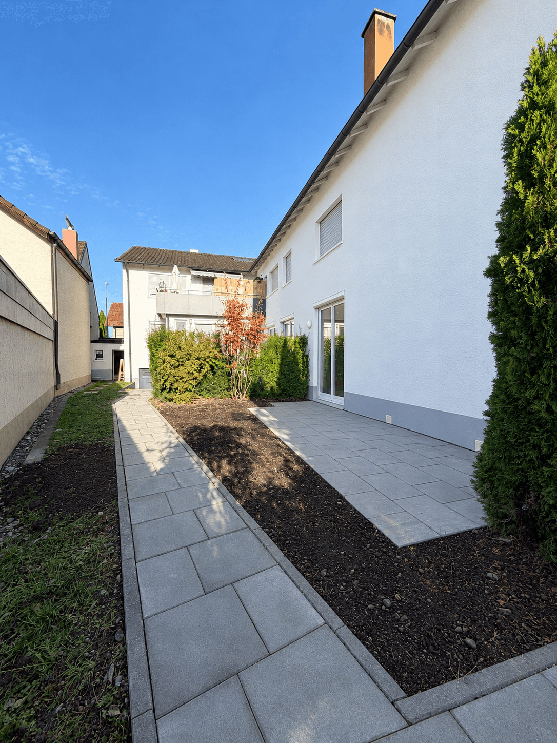 Bezugsfreie 3-Zimmer-Wohnung mit Privat Garten Terrasse/ Südausrichtung / Zentrum/ Seenähe