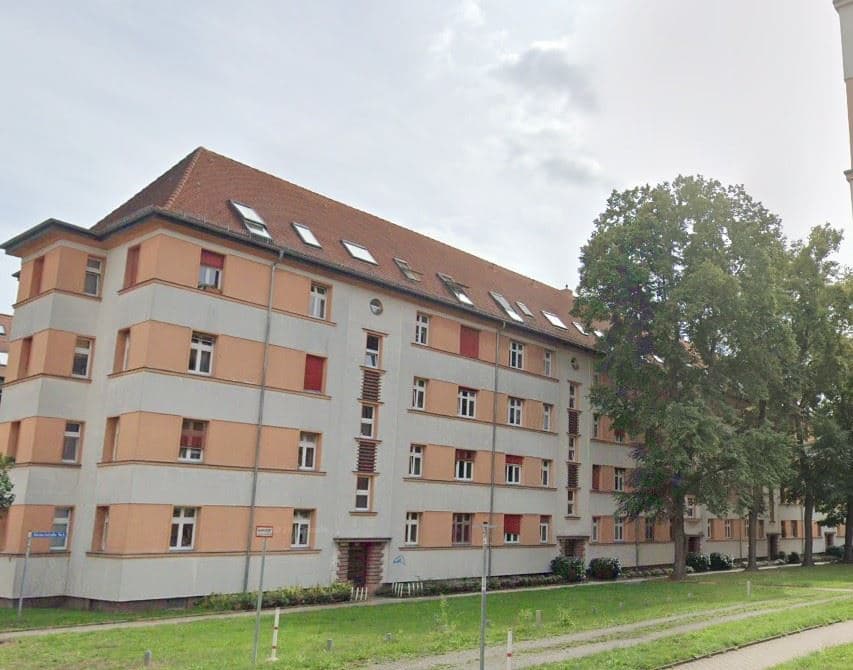 Schöne, 2-Raum-Wohnung mit Balkon und Tageslichtbad in ruhiger Lage in Leipzig-Gohlis!
