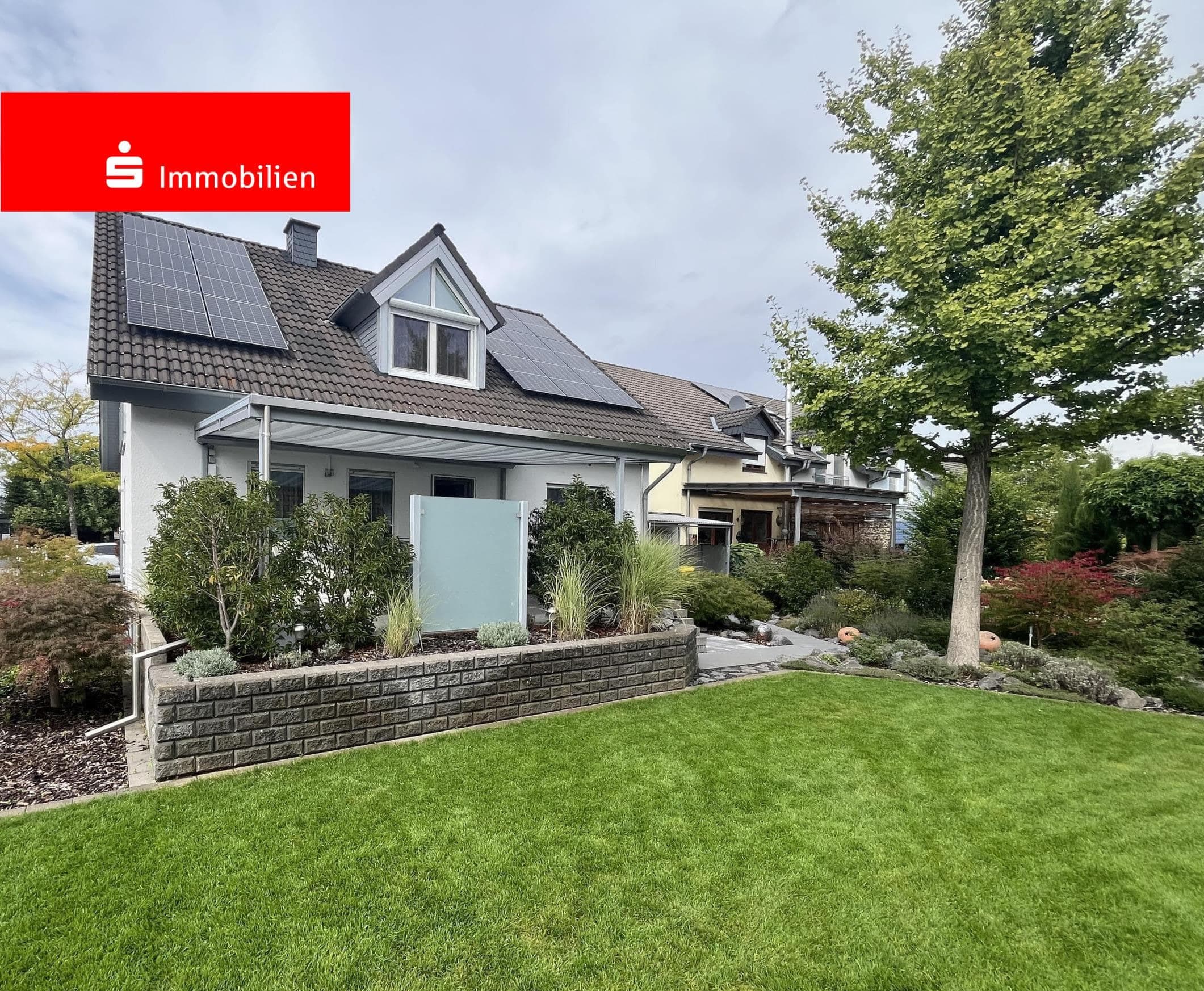 Freistehendes Einfamilienhaus mit schönem Garten, Garage und attraktivem Ausstattungspaket