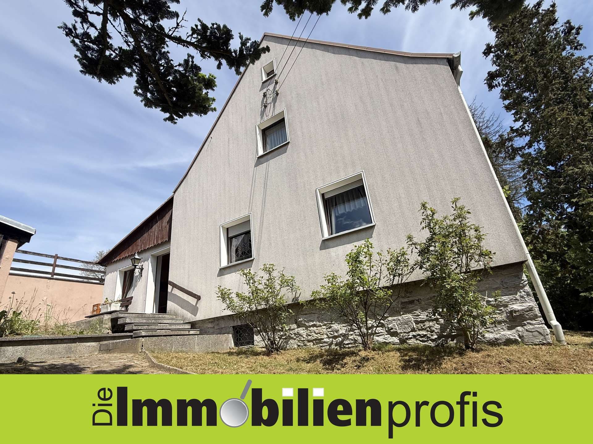 4 km von Oelsnitz i.V.: Gemütliches Einfamilienhaus in idyllischer Lage