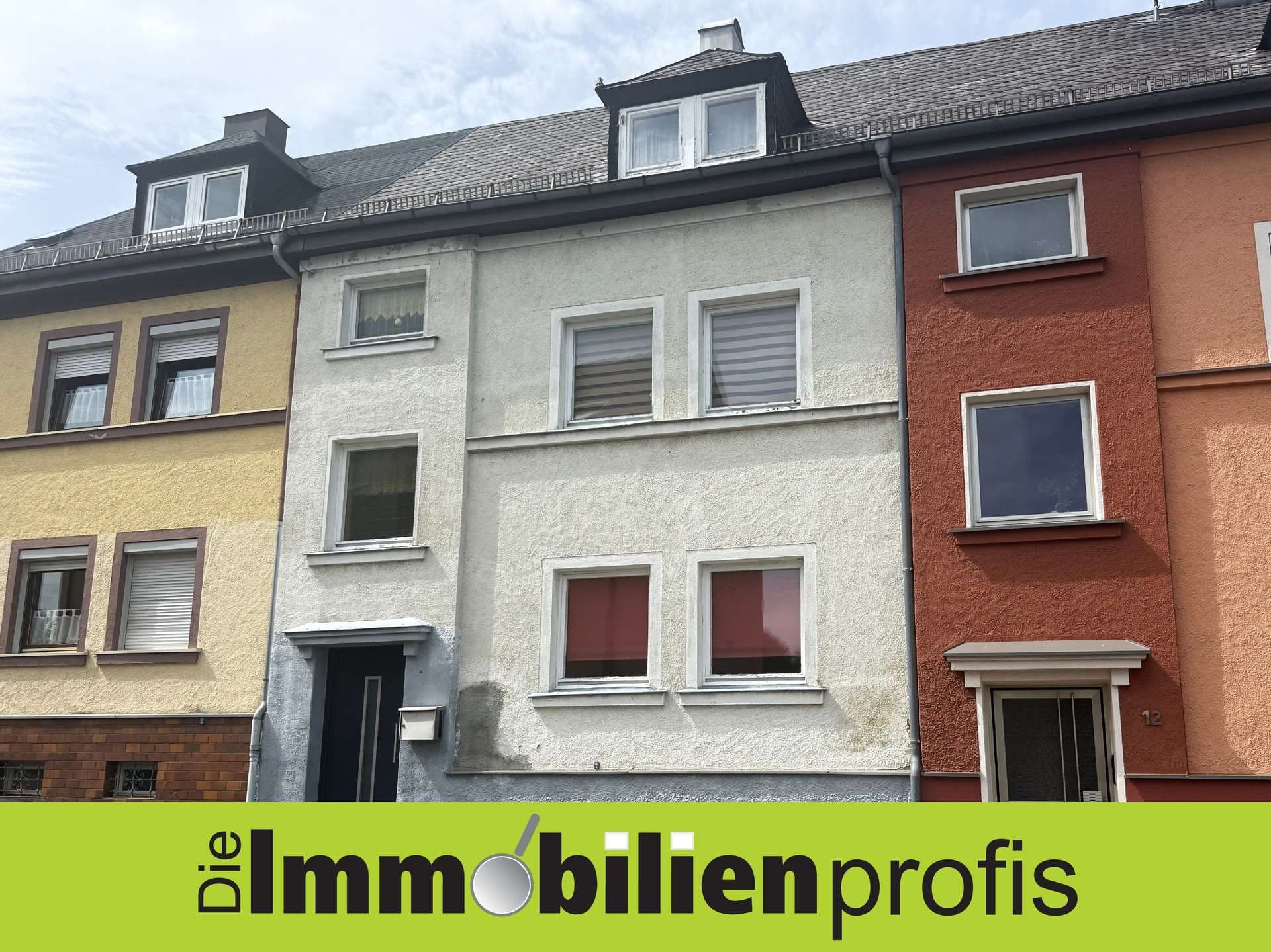 H-1143 - Helmbrechts: Preiswertes Stadthaus für Handwerker