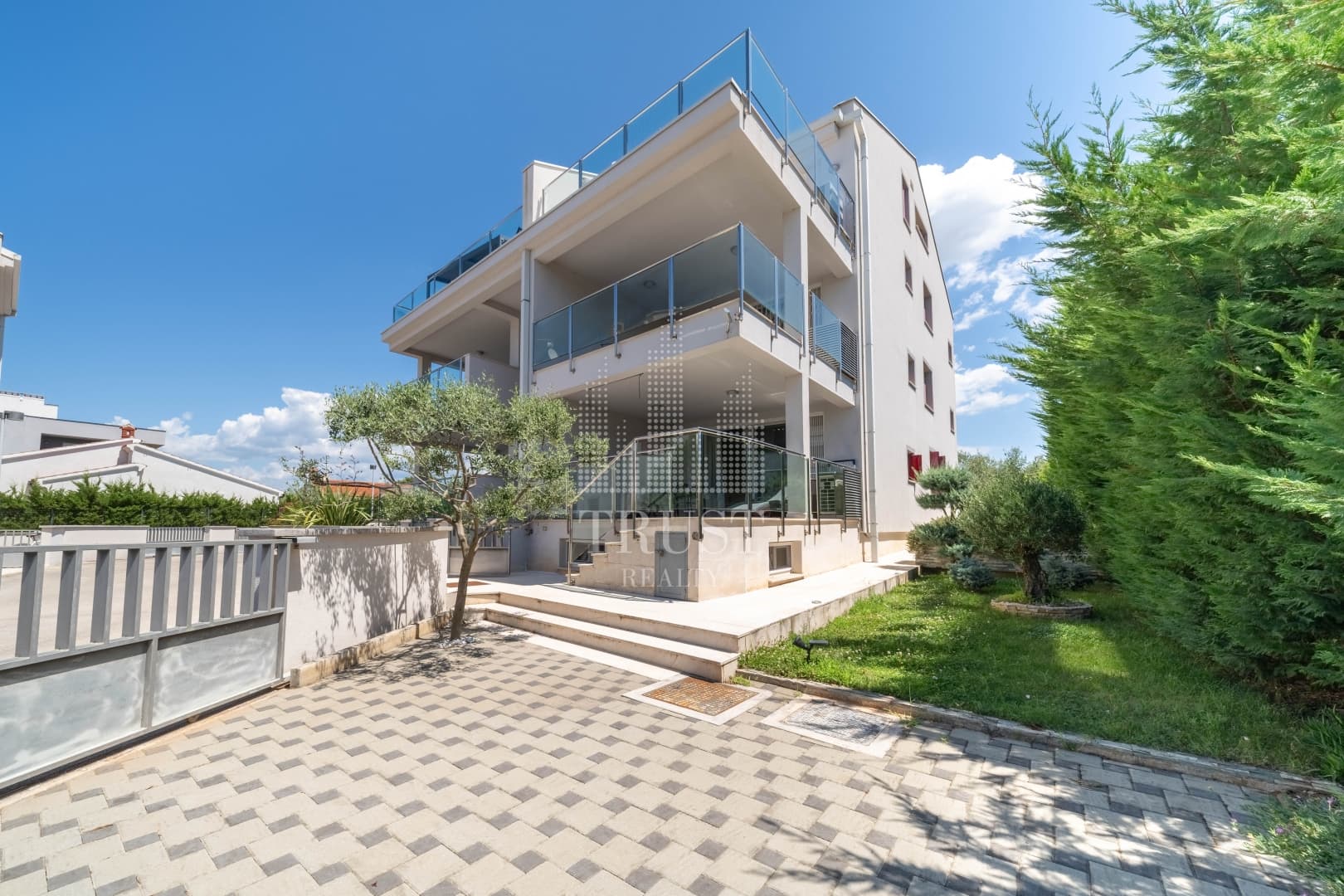 Fažana: 130 m², großer Garten und Meerblick