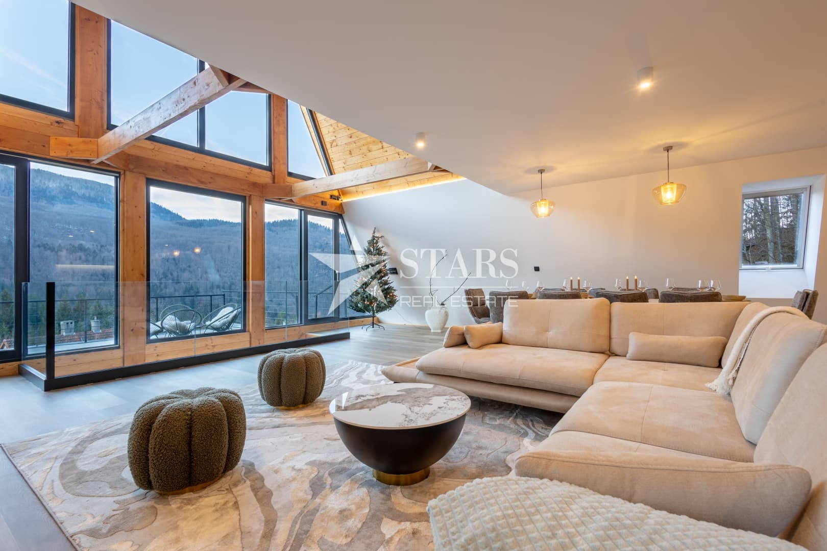 Gorski Kotar, Delnice – Exklusive Berghütte mit Pool und Panoramablick