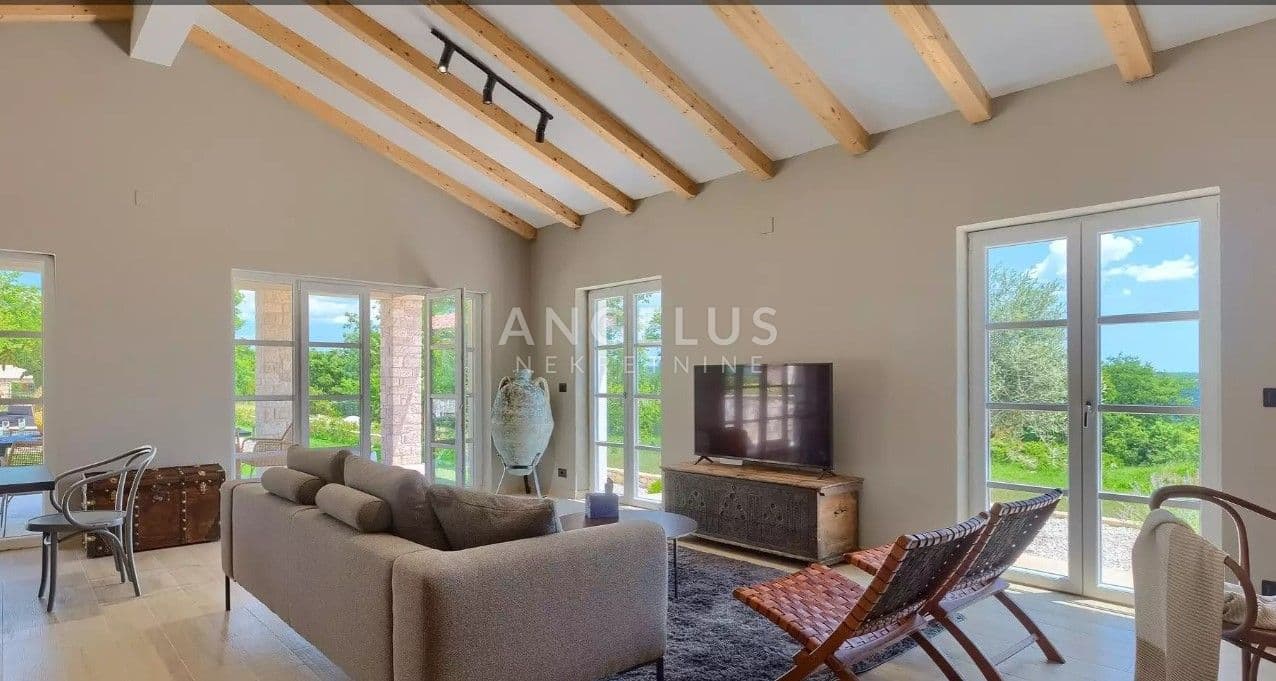 Istrien, Umgebung von Tinjan – wunderschöne istrische Villa mit Pool, 160 m²
