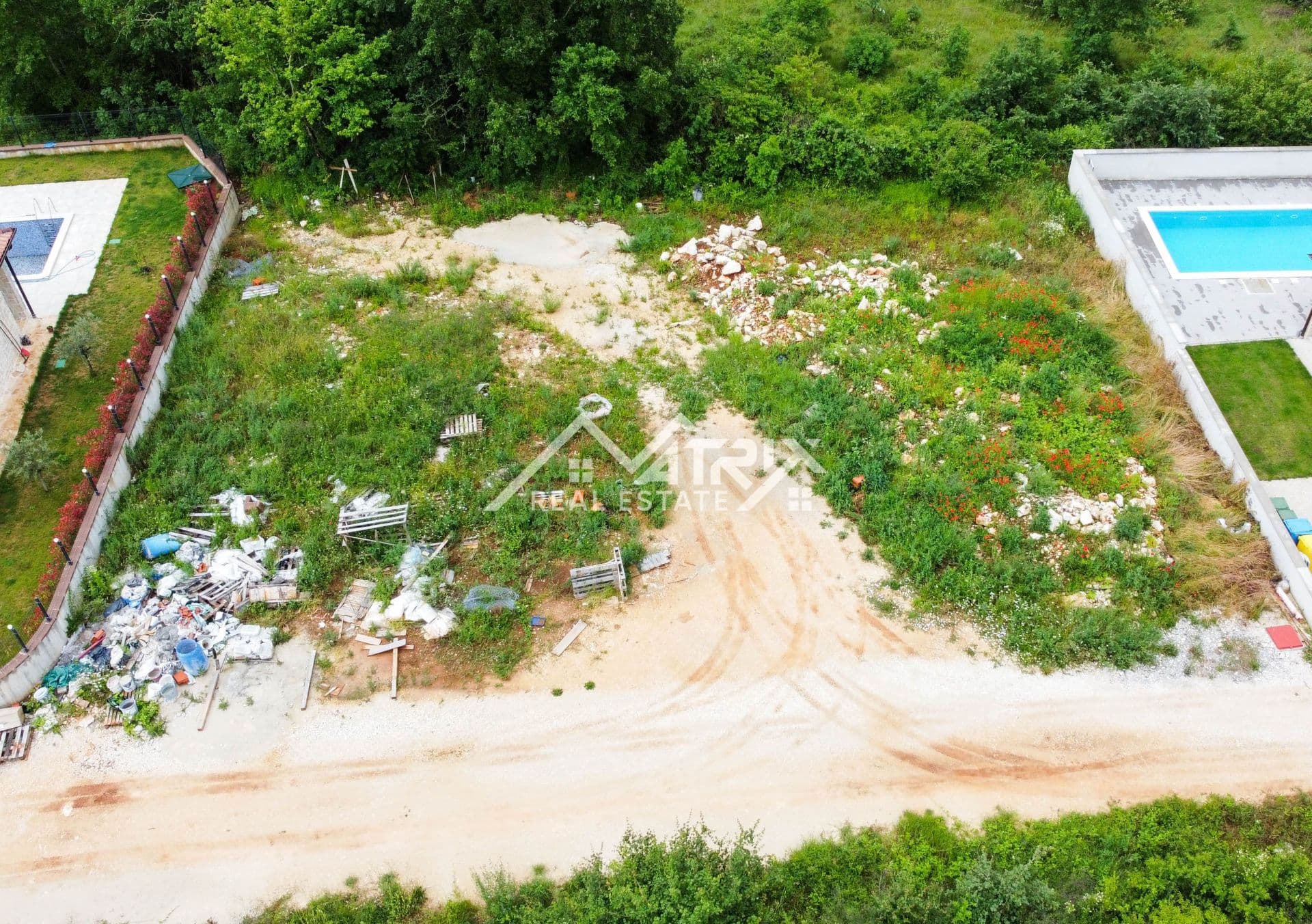 Bereich Poreč, Schönes Baugrundstück mit Projekt
