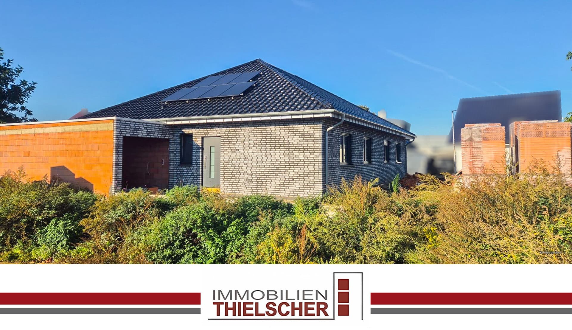 Moderne Doppelhaushälfte als Bungalow – altersgerecht und familienfreundlich