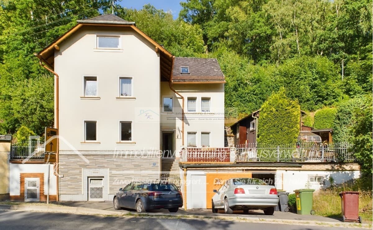 Zu verkaufen: Freistehendes Einfamilienhaus für Großfamilien in Schirnding.