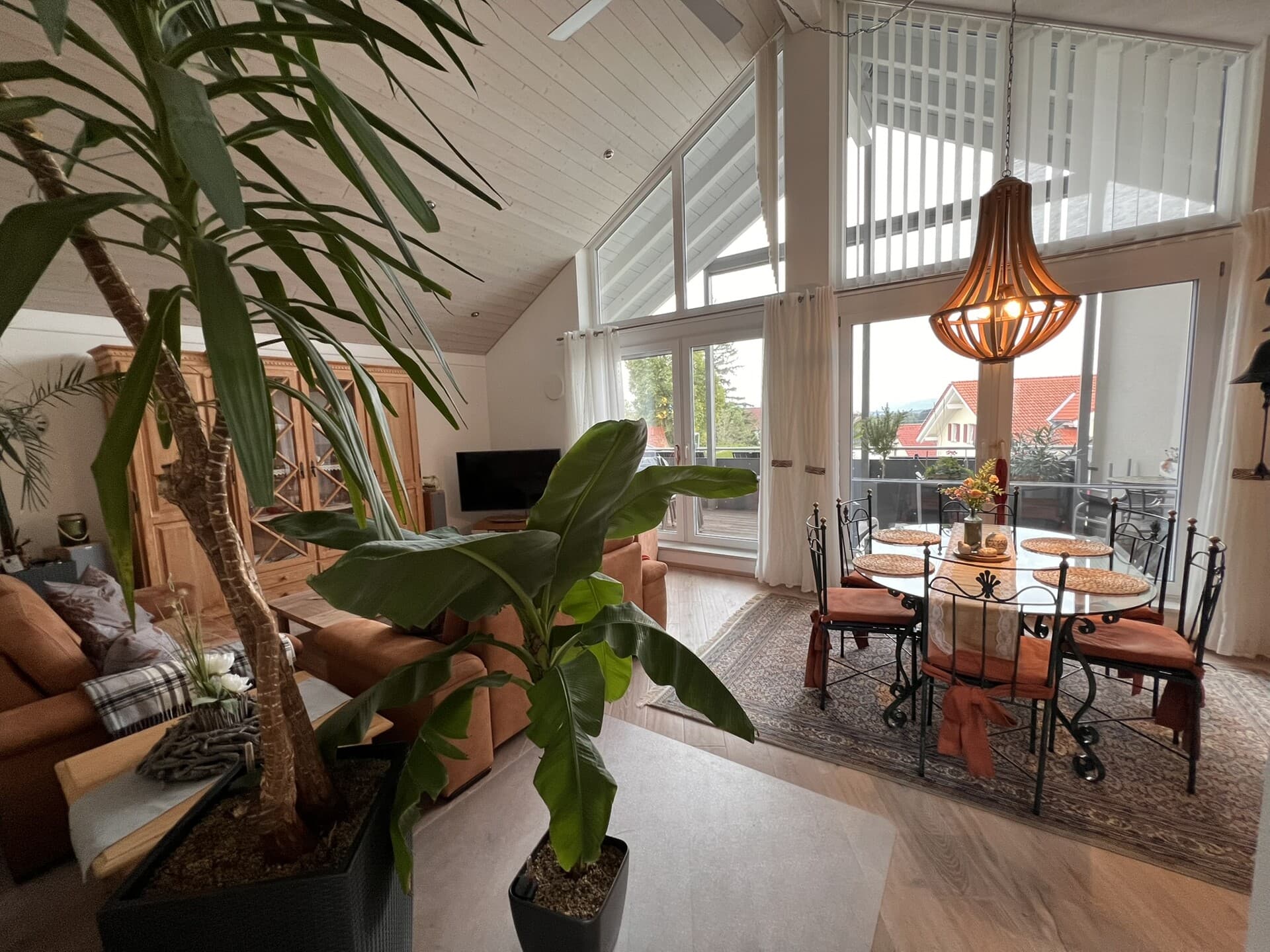 Zeit für Veränderung: Berge sehen, neue Freiheiten genießen und architektonisch ansprechend wohnen. Jetzt und in Zukunft.