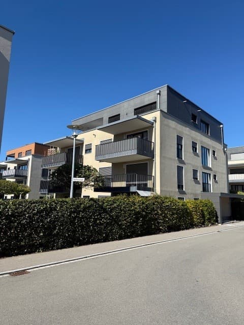 Neuwertige 2-Zimmer Wohnung mit Balkon und Tiefgarage in Toplage von Leutkirch!