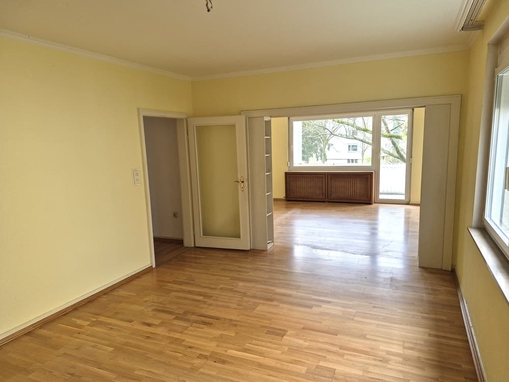 St. Johann, Preußenstraße: ETW 3 ZKB mit Balkon und Stellplatz
