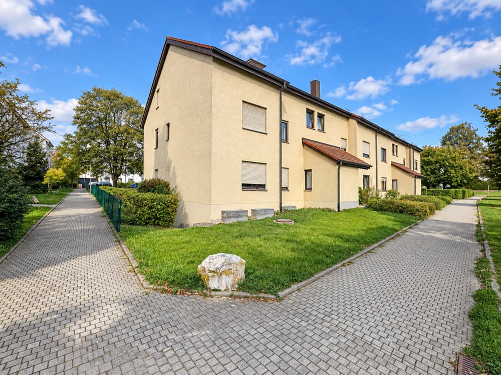 Ulm-Böfingen – renovierte 1-Zimmer-Whg. auf 40 m² mit neuer Einbauküche