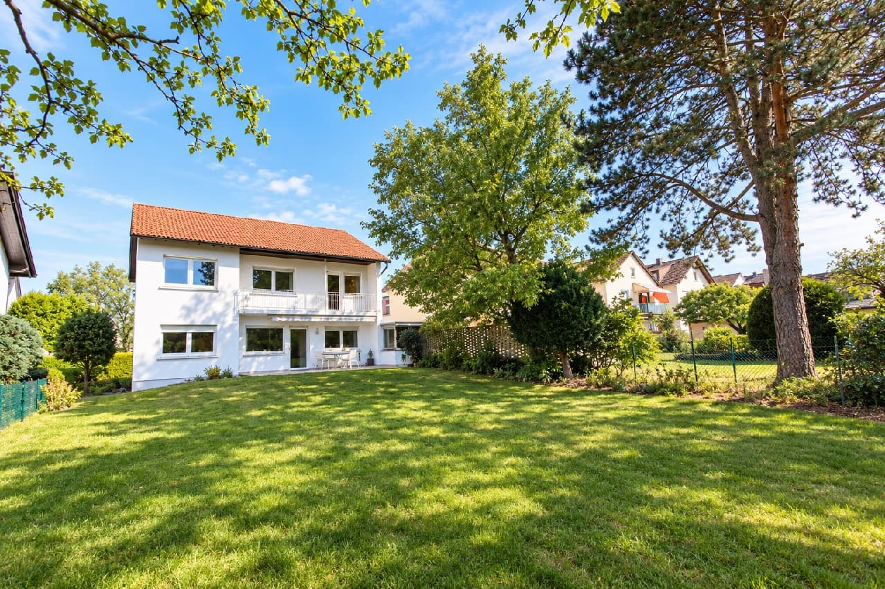 albero:) Ein Zuhause mit Atmosphäre großzügiges Grundstück in gewachsener Wohnlage