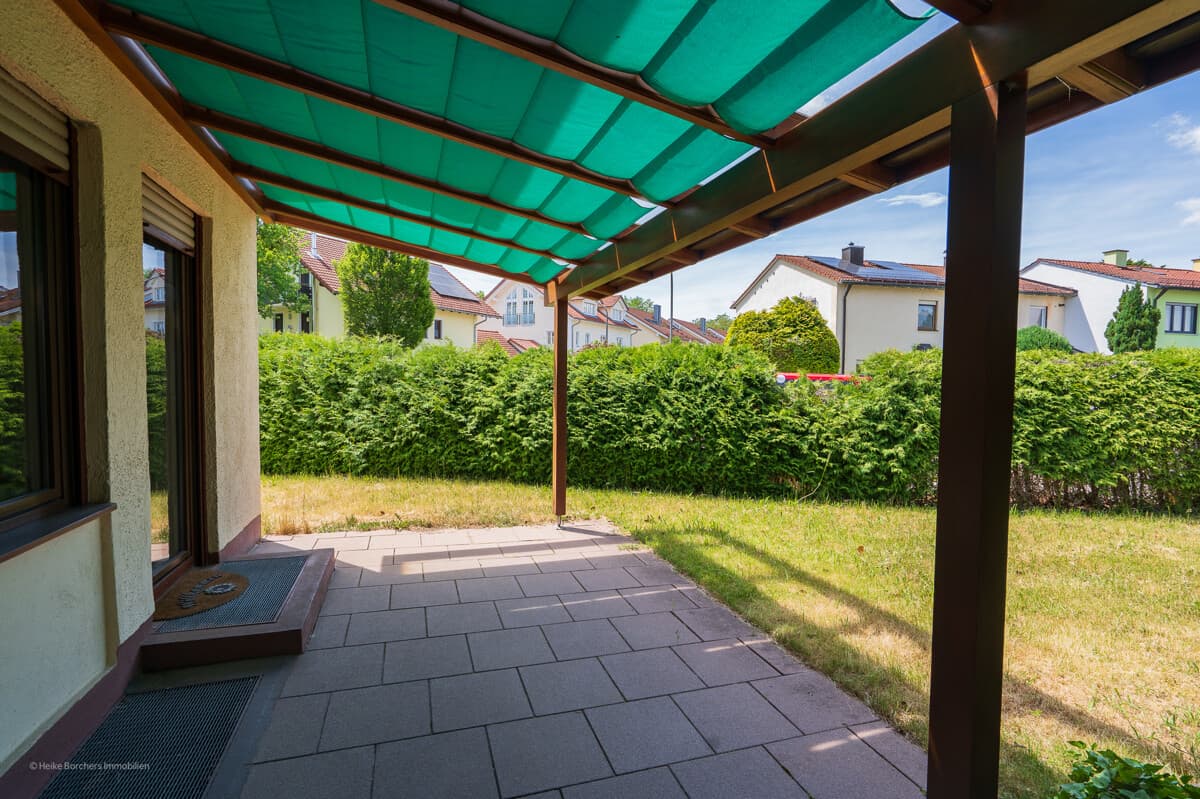 **Heike Borchers Immobilien**Viel Raum für neue Ideen**Reiheneckhaus mit sonnigem Süd-West-Garten**