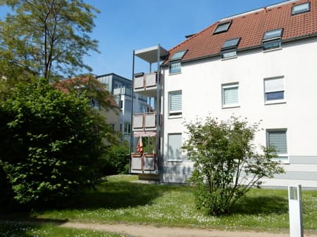 ACHTUNG - Gemütliche 3 Raumwohnung mit 2 Balkonen! - UND - Blick ins Grüne !!