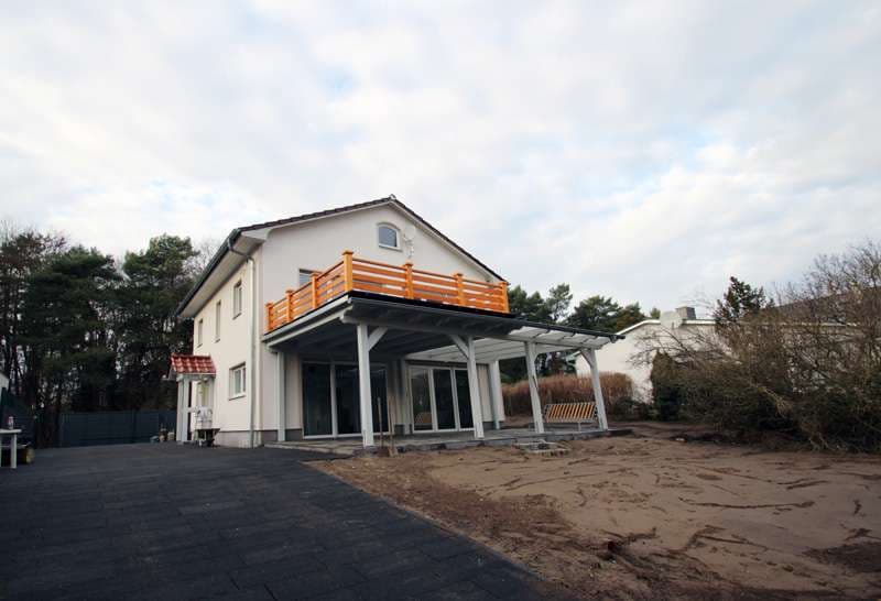 Modernes Einfamilienhaus auf großem Grundstück in ruhiger Lage