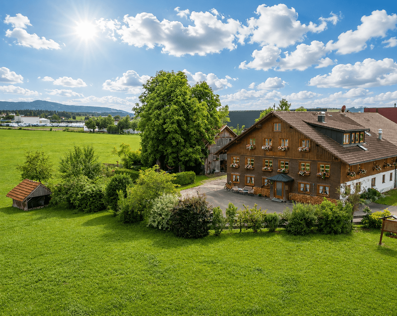 Wohnen und Arbeiten am Stadtrand von Isny nahe der Argen mit Bergblick