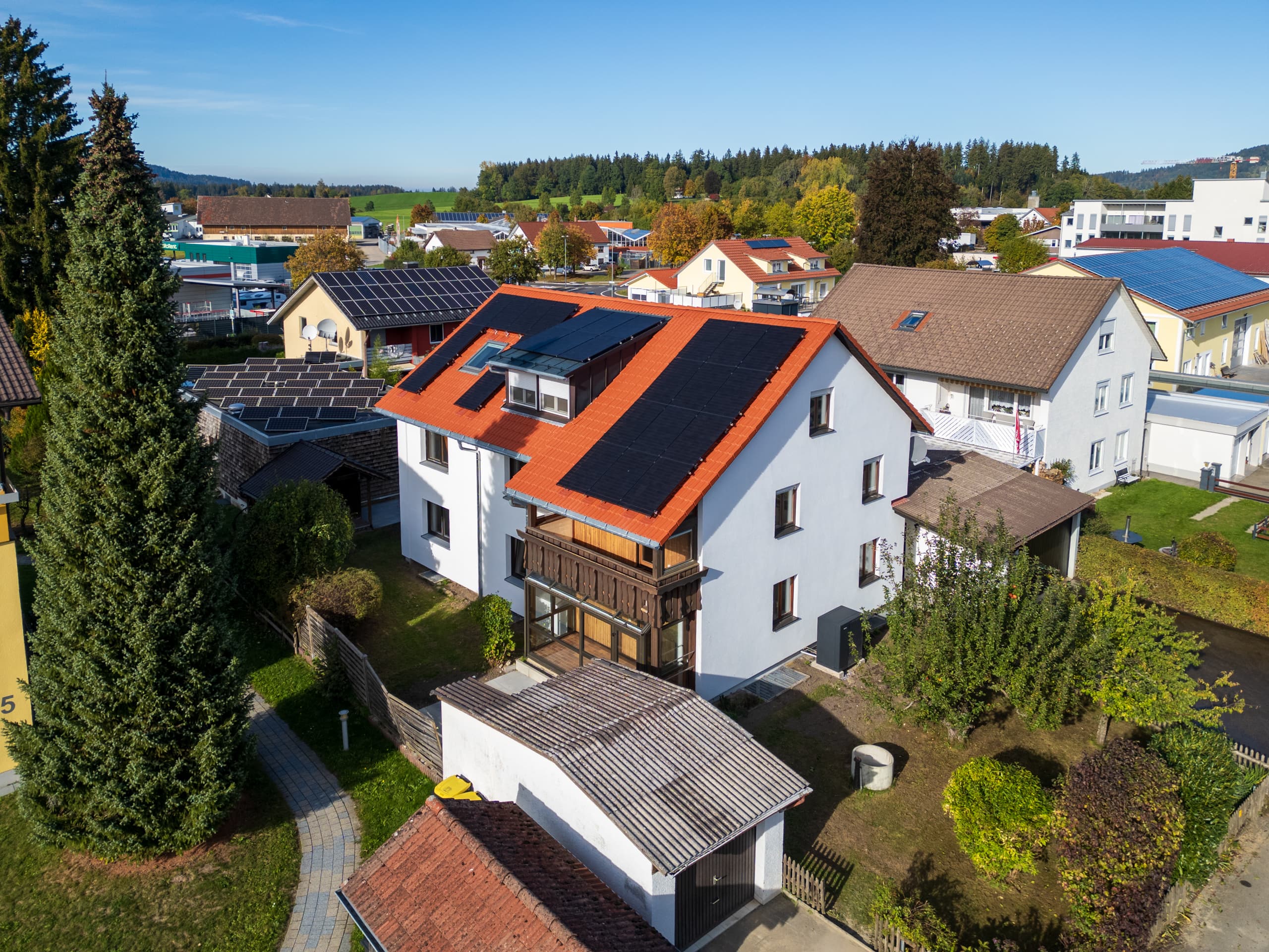 Renovierte 3,5-Zimmer-Wohnung im OG mit Balkon und Garten in schöner Wohnlage von Isny