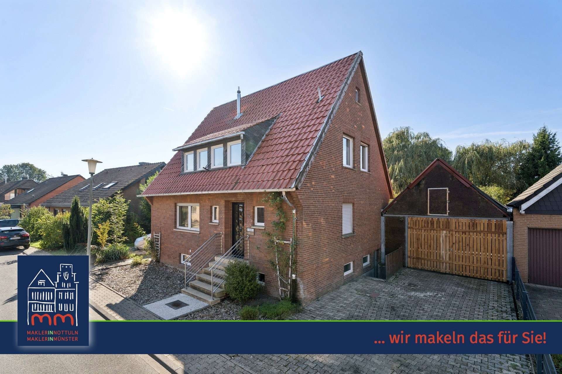 Energetisch saniertes Wohnhaus mit XXL-Garage