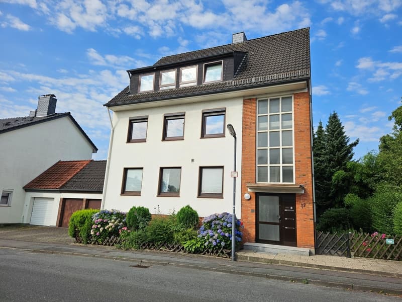 3 ZKB mit Balkon und Garage im 1. Obergeschoss in sehr gepflegter Wohnanlage in Bremen-Lesum