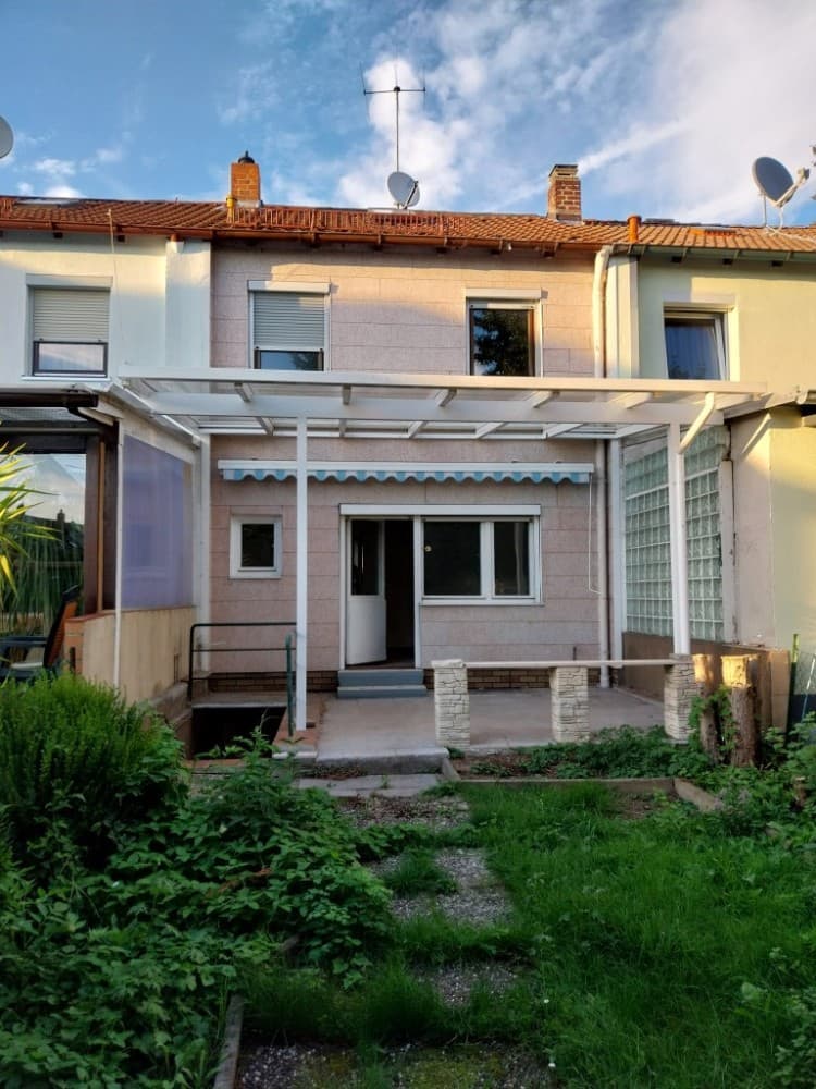 Reihenhaus sucht neuen Hausherrn mit handwerklichem Geschick ...