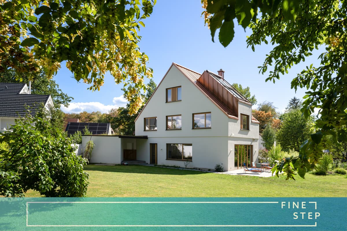 Architektenhaus in Seenähe und Waldrandlage
