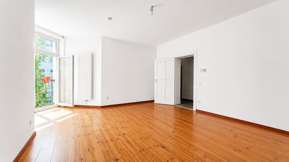Bezugsfreie 3/4-Zimmer-Wohnung mit Renovierungspotenzial nahe Helmholtzplatz